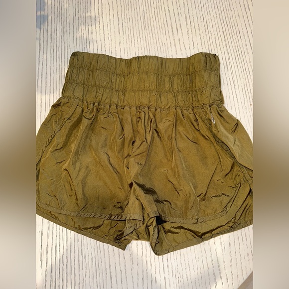 FP MOVEMENT | THE WAY HOME SHORT ARMY - Picture 3 of 6